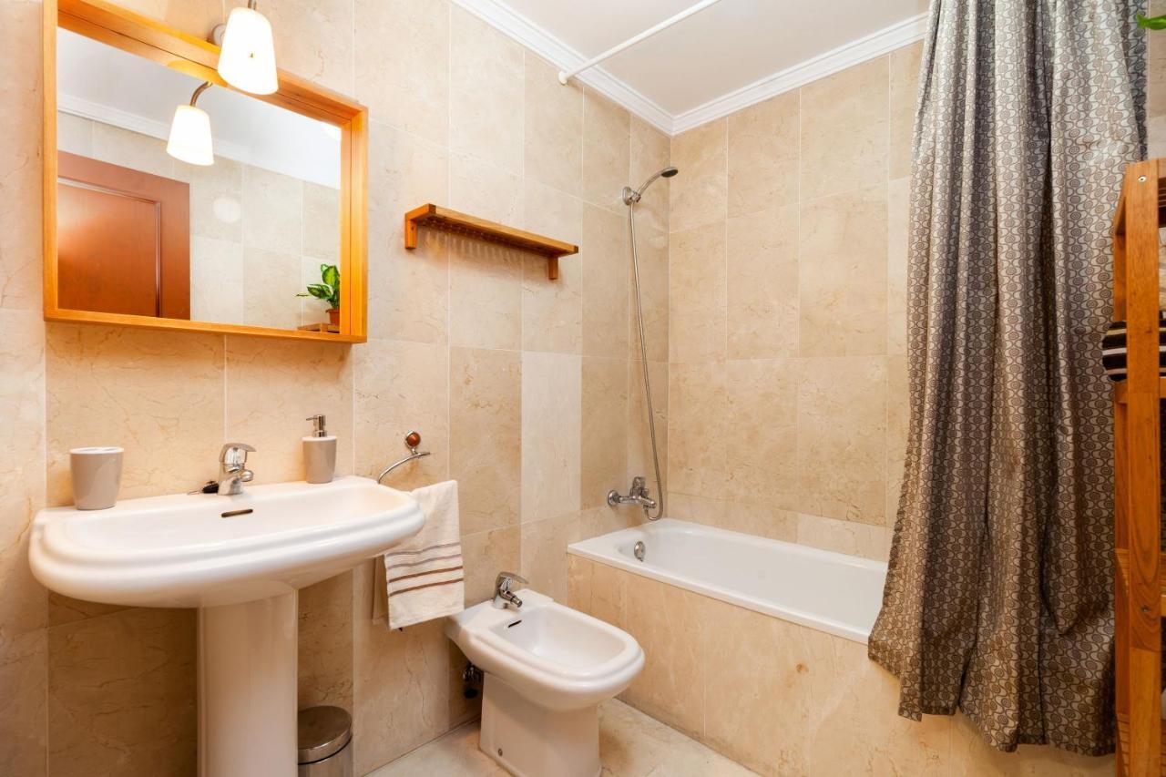 Apartamento Los Remedios Con Patio Andaluz เวเฮร์ เด ลา ฟรอนเตรา ภายนอก รูปภาพ