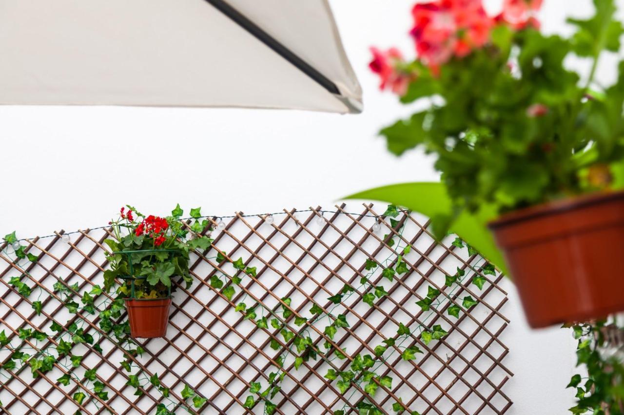 Apartamento Los Remedios Con Patio Andaluz เวเฮร์ เด ลา ฟรอนเตรา ภายนอก รูปภาพ