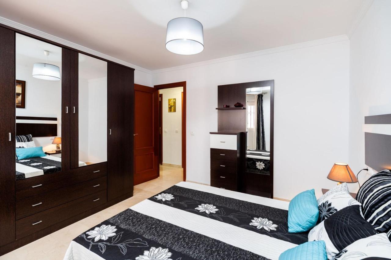 Apartamento Los Remedios Con Patio Andaluz เวเฮร์ เด ลา ฟรอนเตรา ภายนอก รูปภาพ