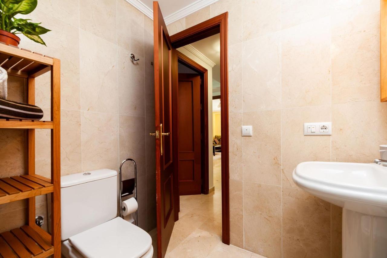 Apartamento Los Remedios Con Patio Andaluz เวเฮร์ เด ลา ฟรอนเตรา ภายนอก รูปภาพ